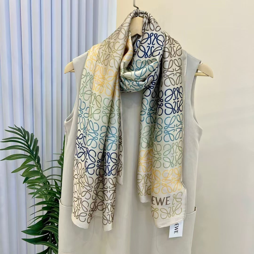 Foulard Lo*we